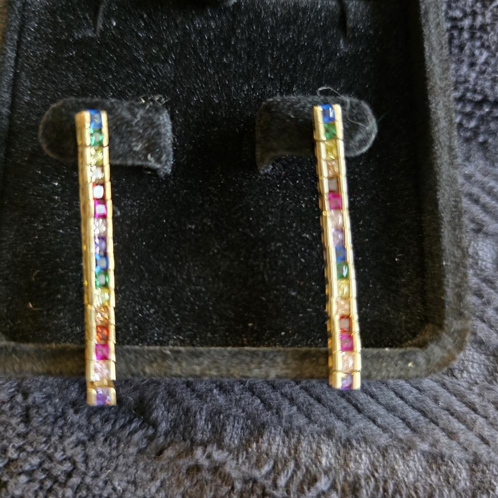 Eye Candy Vibrant Gold Earrings